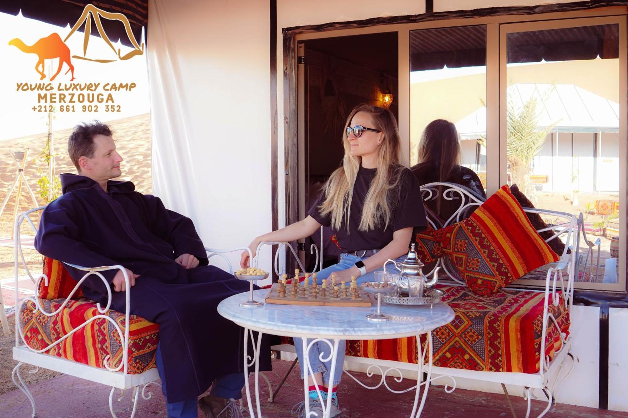 Young Luxury Camp Merzouga Exterior foto